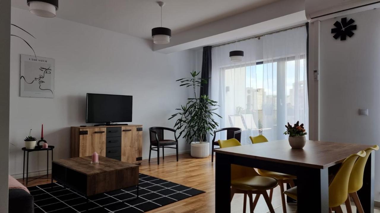 Апартаменти Penthouse Cosmopolit Брашов Екстер'єр фото