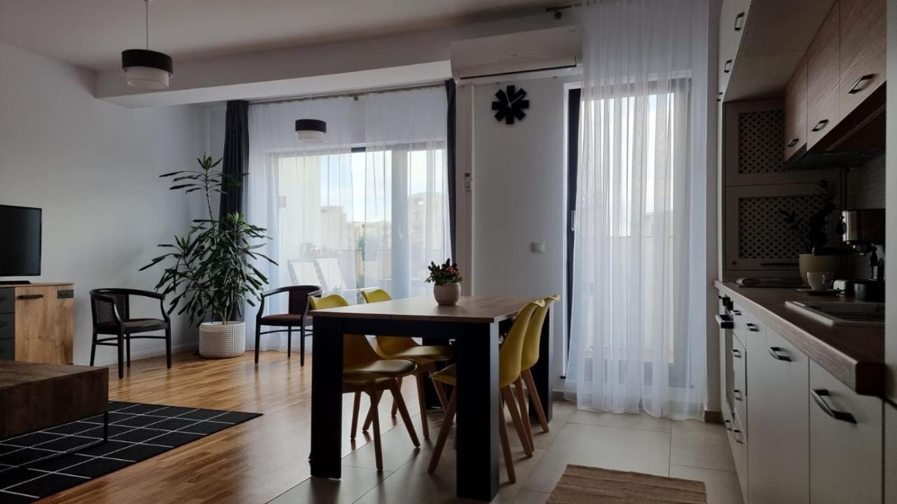 Апартаменти Penthouse Cosmopolit Брашов Екстер'єр фото