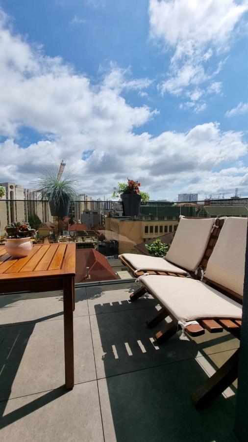 Апартаменти Penthouse Cosmopolit Брашов Екстер'єр фото
